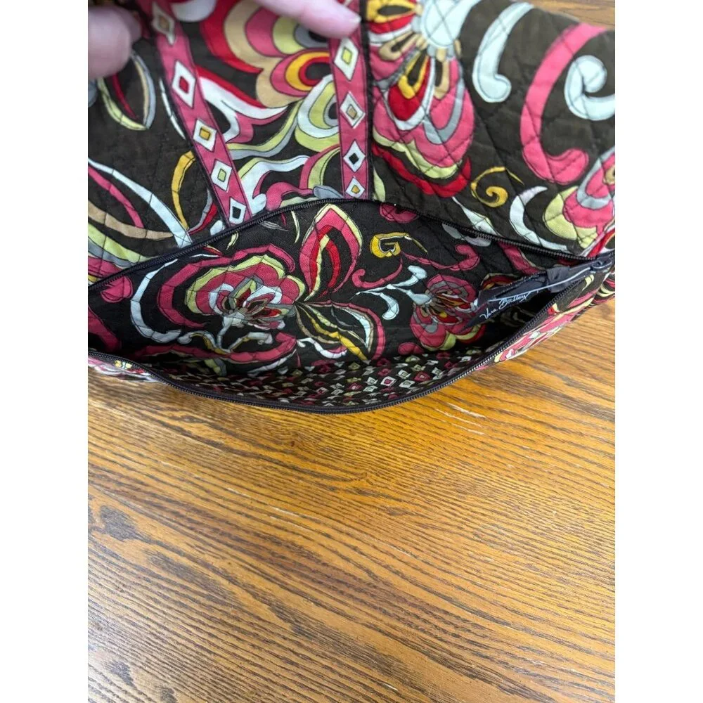Vera‎ Bradley Retired Puccini Fall Print Quilted Messenger Bag